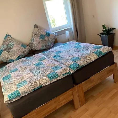 公寓 Ferienwohnung Montuerwohnung *