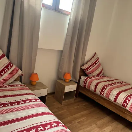 Ferienwohnung Montuerwohnung * 奈拉