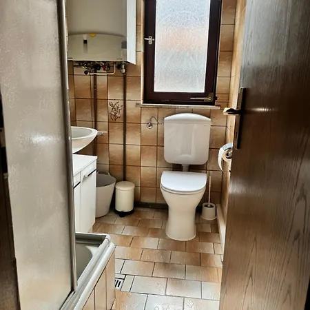 公寓 Ferienwohnung Montuerwohnung